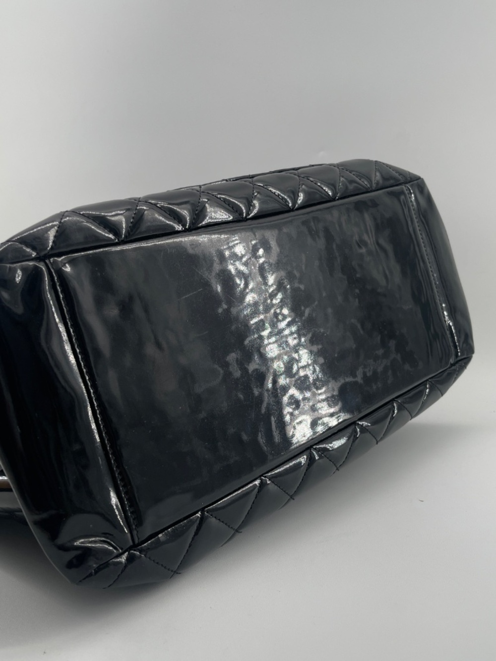 Chanel Grand Shopping Tote - Picture 4 of 12